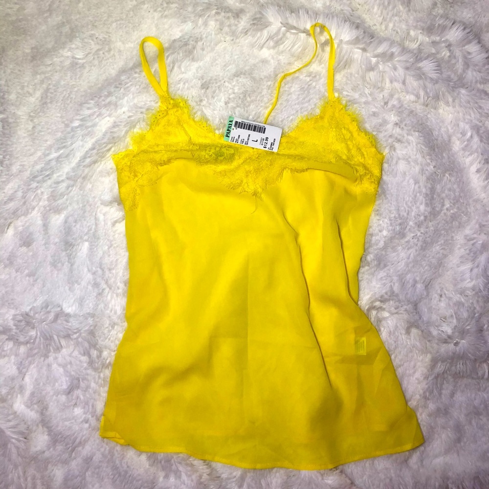 Bright yellow PAPAYA women’s blouse size Large!